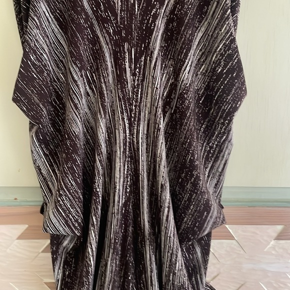 Vivienne Tam | Ruched side abstract print dress. Size Medium. Designer - Picture 5 of 7